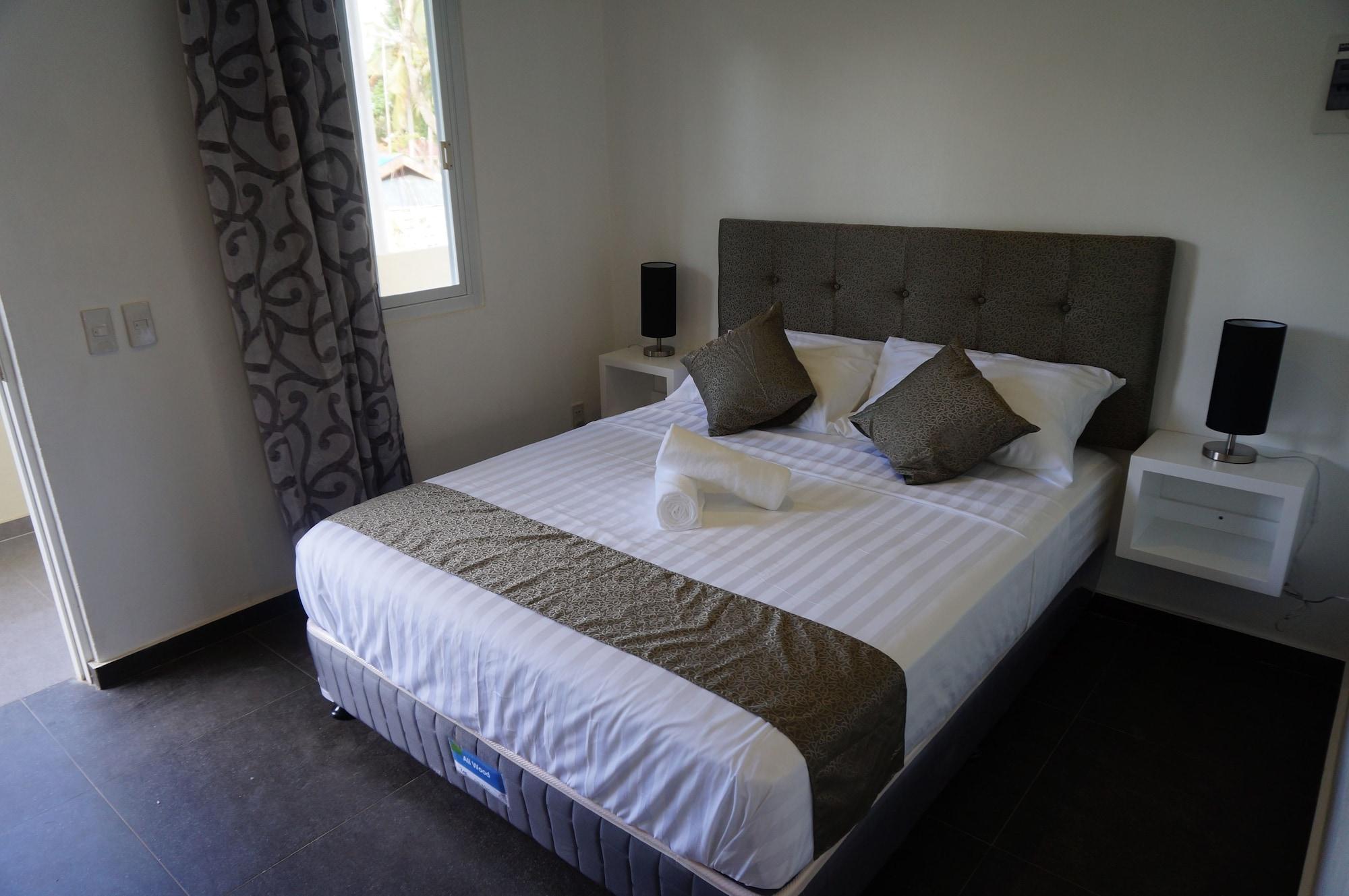 Malinawon 馬莉吶灣度假中心 Resort 4*